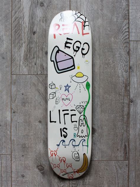 gucci ghost skateboard